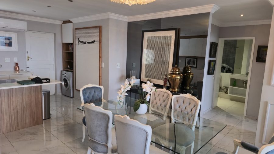 To Let 2 Bedroom Property for Rent in Bantry Bay Western Cape